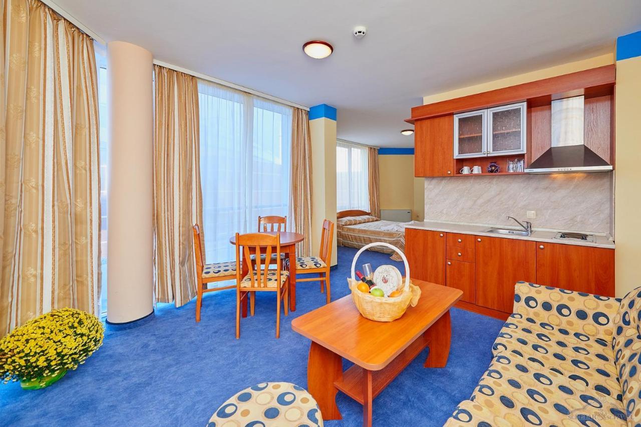 Petar And Pavel Hotel & Relax Center Pomorie Exteriör bild