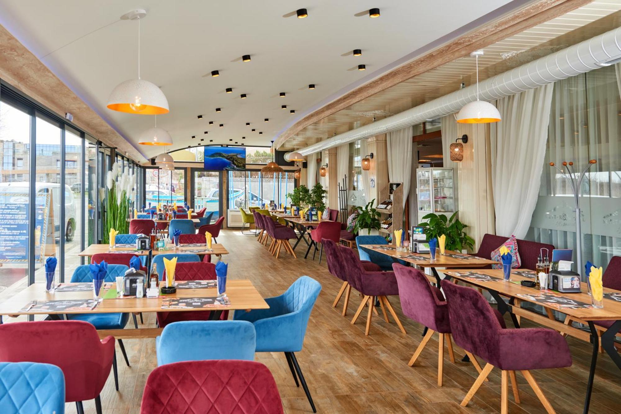 Petar And Pavel Hotel & Relax Center Pomorie Exteriör bild